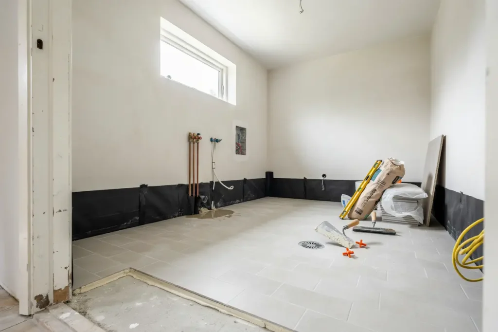 renovera tv ttstugan r tt t tskikt golvbrunn och smart planering f r villa gare