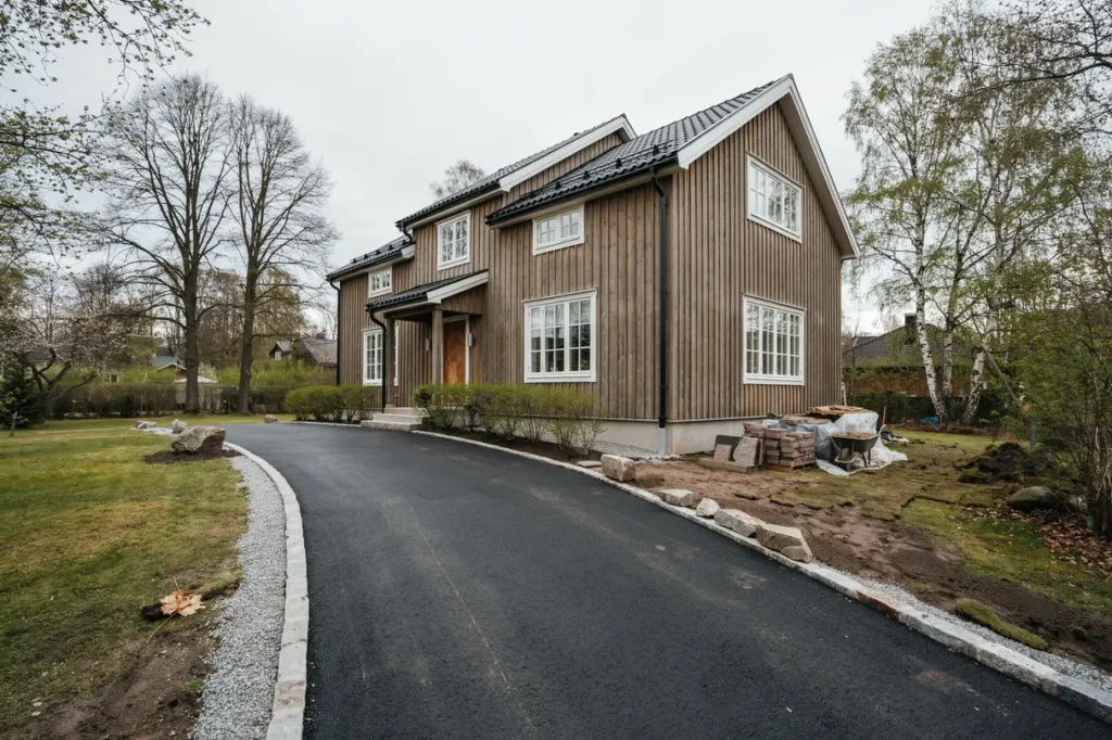 ny uppfart till villa och markjobb att planera